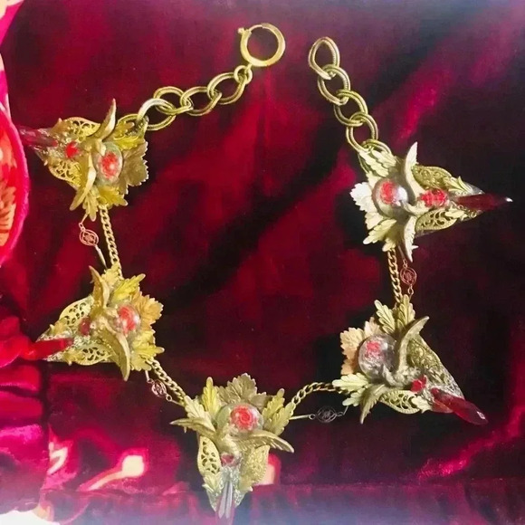 Vintage Jewelry - Gorgeous one of a kind  Vintage Victorian Necklace